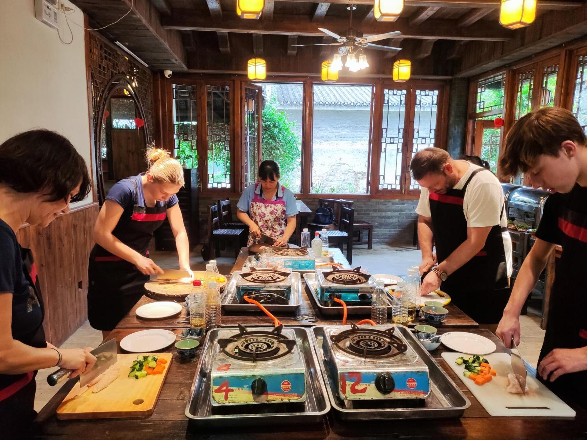Yangshuo River Lodge Hotel-Free Pick Up From Yangshuo Area Over Three Nights 외부 사진
